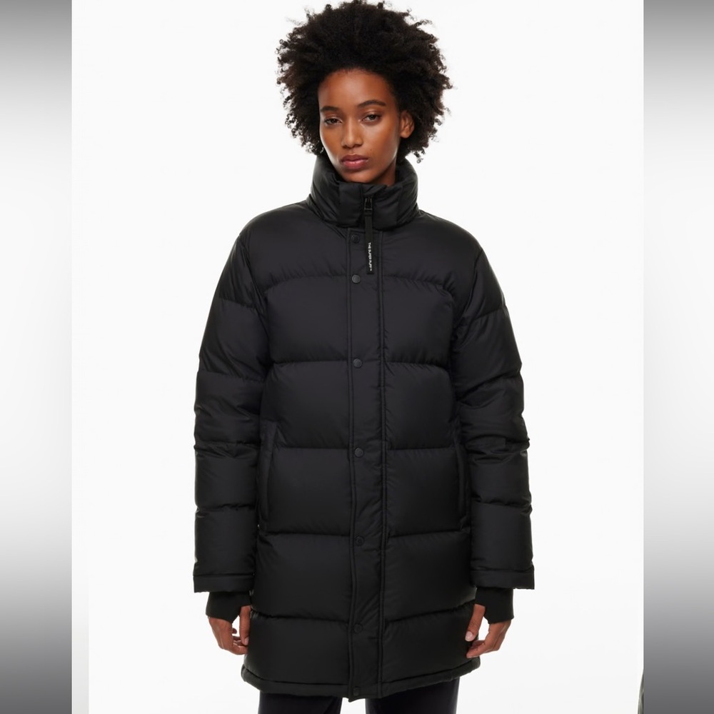 NWT- Aritzia- The Super Puff™ Mid - Black in 2XS